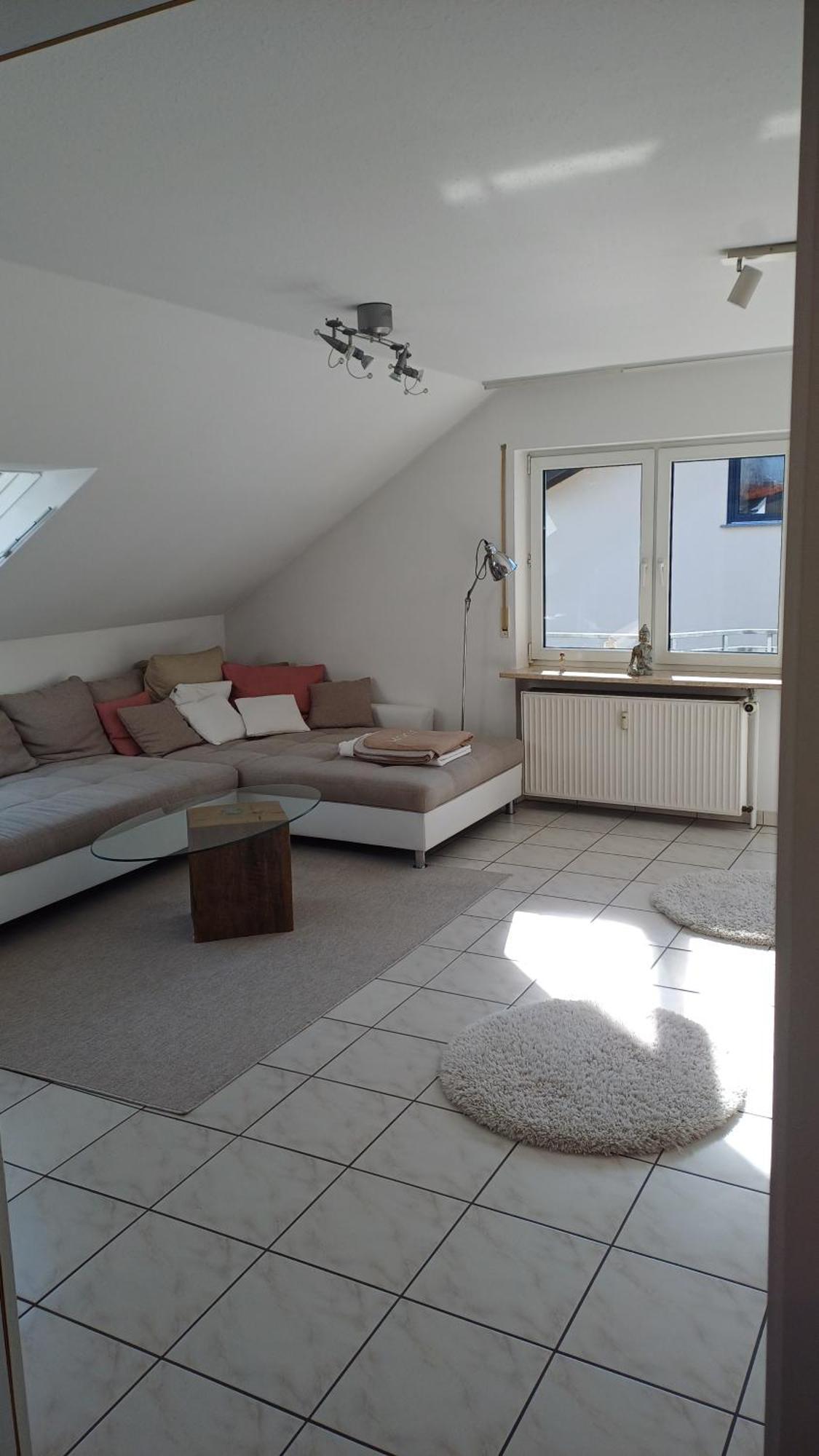 Helle Schoene Dachgeschosswohnung Mit Balkon Штоках Экстерьер фото
