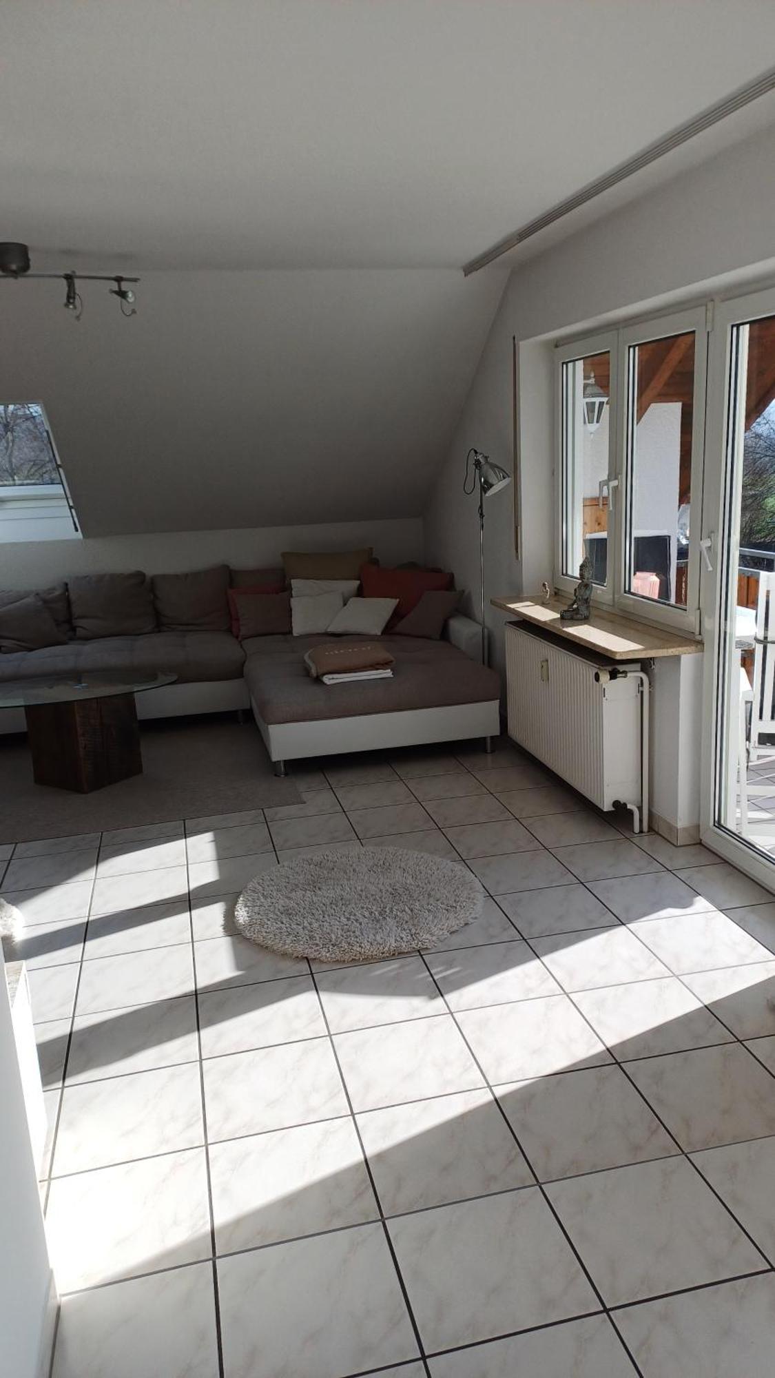Helle Schoene Dachgeschosswohnung Mit Balkon Штоках Экстерьер фото