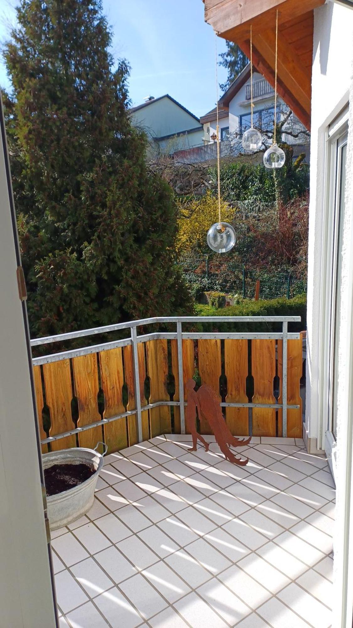 Helle Schoene Dachgeschosswohnung Mit Balkon Штоках Экстерьер фото