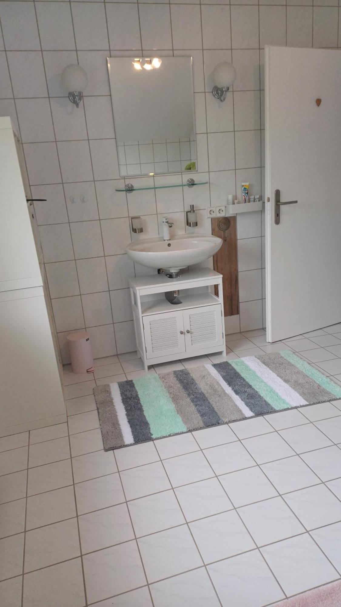 Helle Schoene Dachgeschosswohnung Mit Balkon Штоках Экстерьер фото